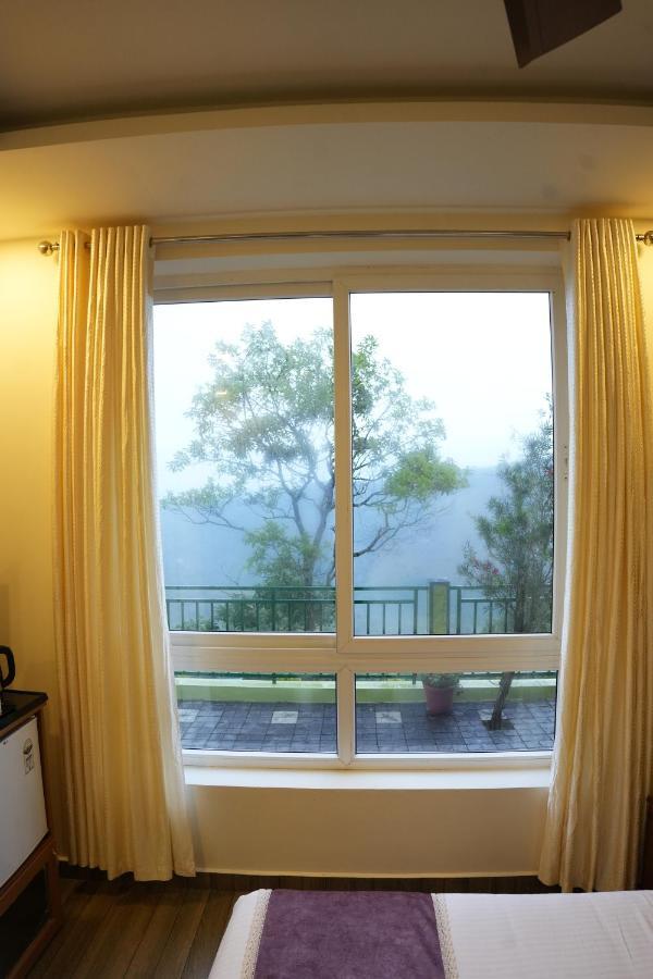 Vaga Mist Resort Vagamon Idukki Exterior foto